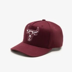 Mitchell & Ness Chicago Bulls Core Sports Snapback - Burgundy