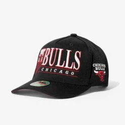 Mitchell & Ness Chicago Bulls Horizon Classic Redline Snapback - Black