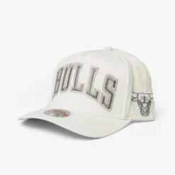 Mitchell & Ness Chicago Bulls Team Wordmark Classic Redline Snapback - Unbleached